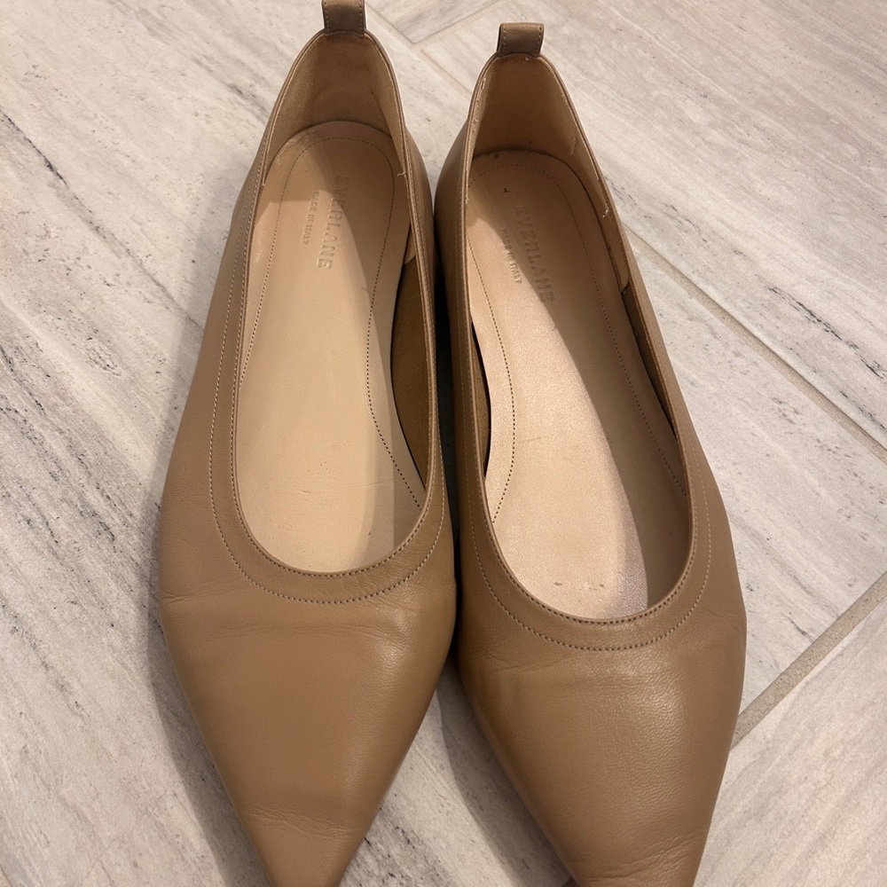 Everlane 40 hour Flat